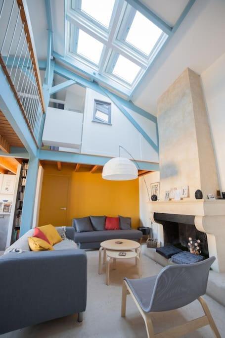 Maison Type Loft - Avec Parking En Plein Centre La Rochelle  Exteriör bild