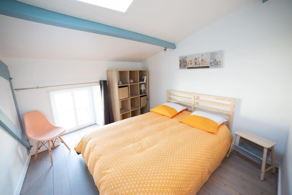 Maison Type Loft - Avec Parking En Plein Centre La Rochelle  Exteriör bild